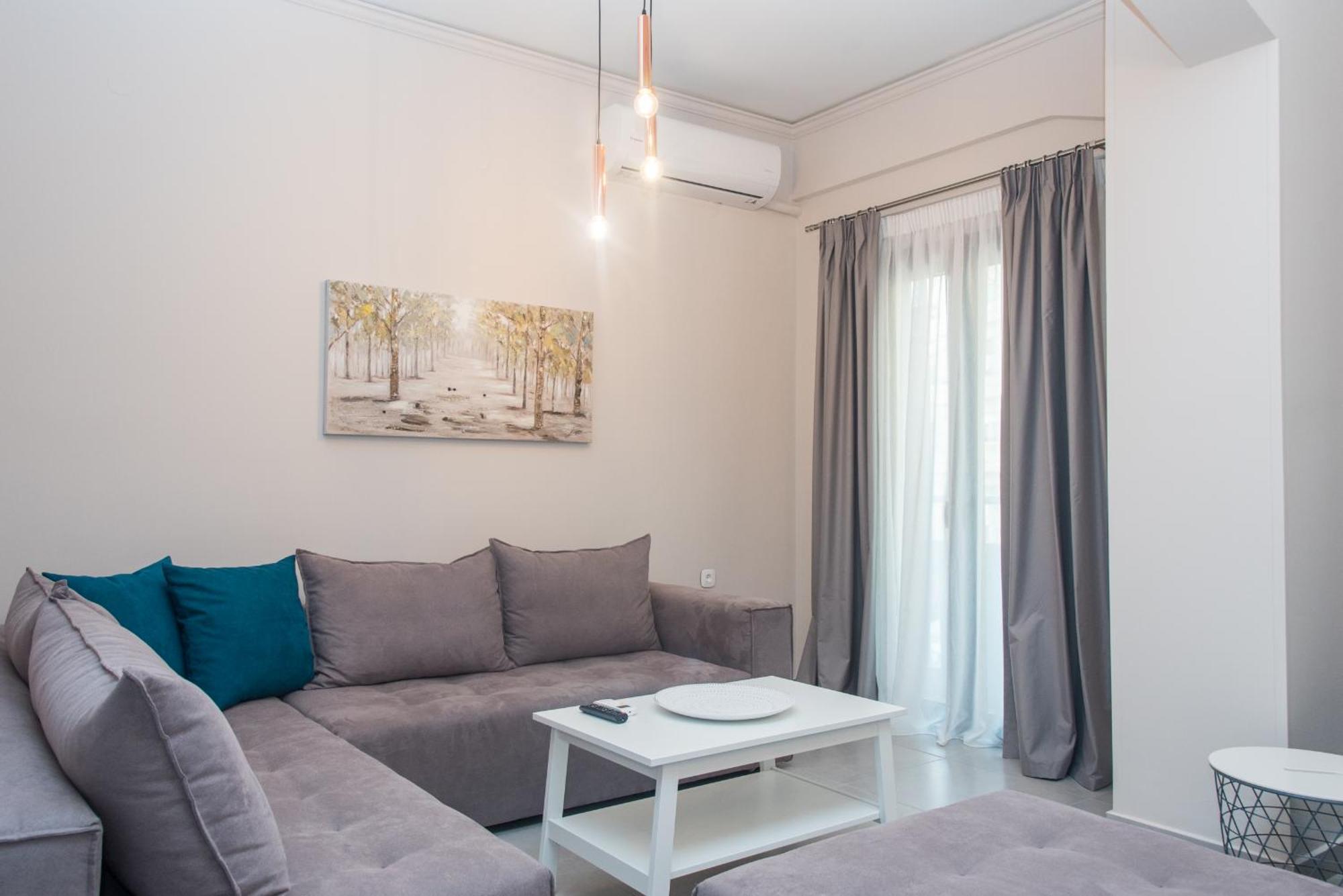 Comfy & Modern Apartment In The Heart Of Heraklion Dış mekan fotoğraf